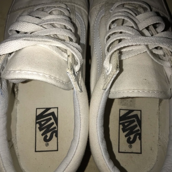 Vans - Picture 7 of 10